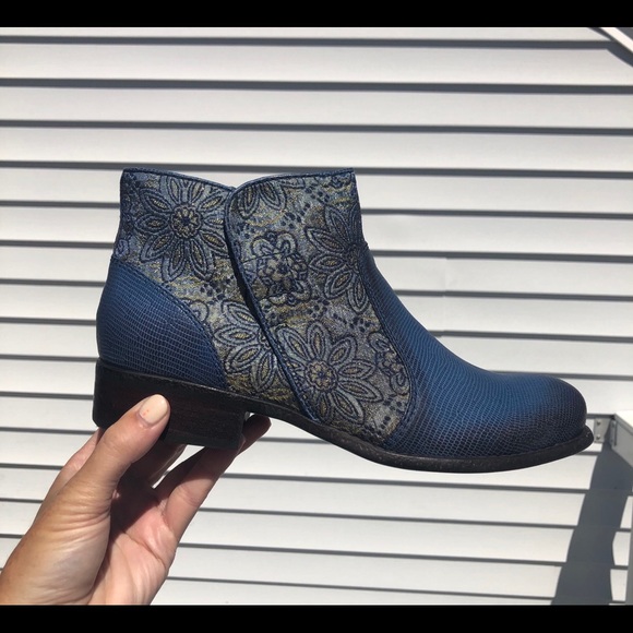 NEW OTBT Dare Devil Blue Bootie w/ Brocade Detail - Picture 3 of 6